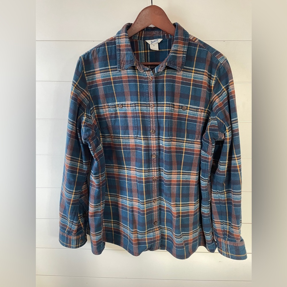 DULUTH TRADING Free Swinging Flannel Shirt XL Chest 24”, Sleeve 23”, Length 26”